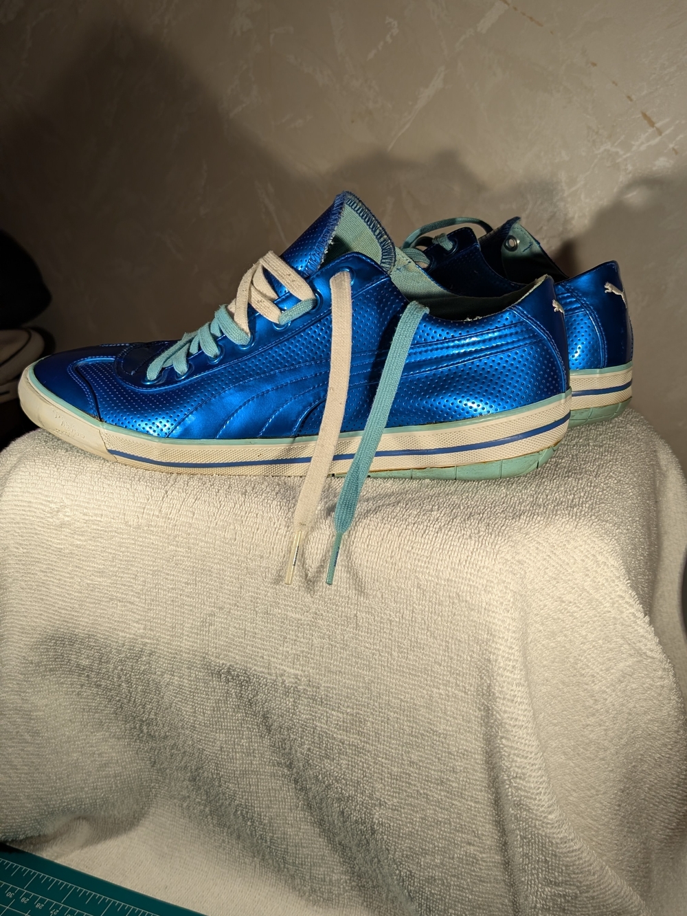 Puma Metallic Blue Patent Perforated Sneakers Men's Size 13 Mint Trim